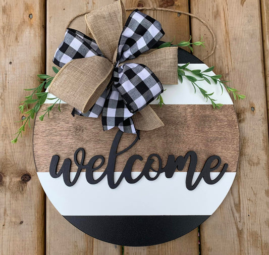 16 inch welcome door hanger white/black buffalo plaid bow